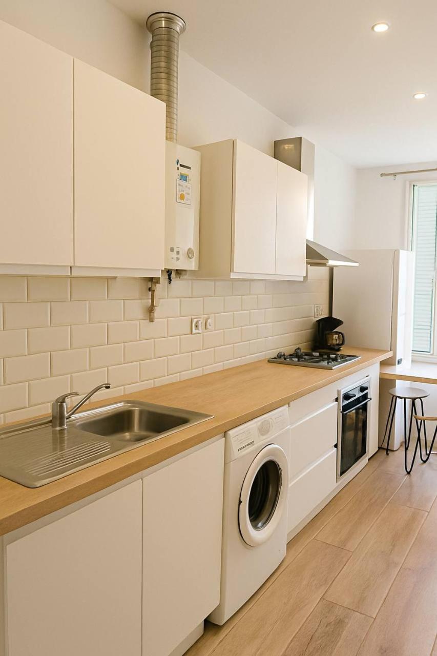 Apartment Deluxe Moderne, Proche Centre-ville, Centre *