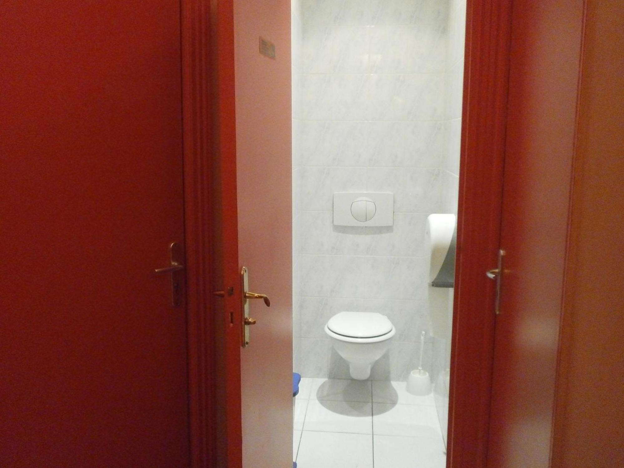 Du Centre, Un Ammi Hotel 2*