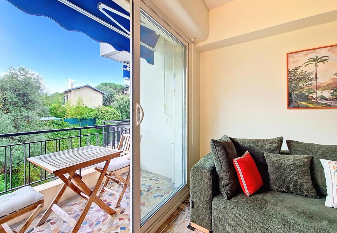 Nestor&jeeves - Solar - By Sea - Balcony Apartment *