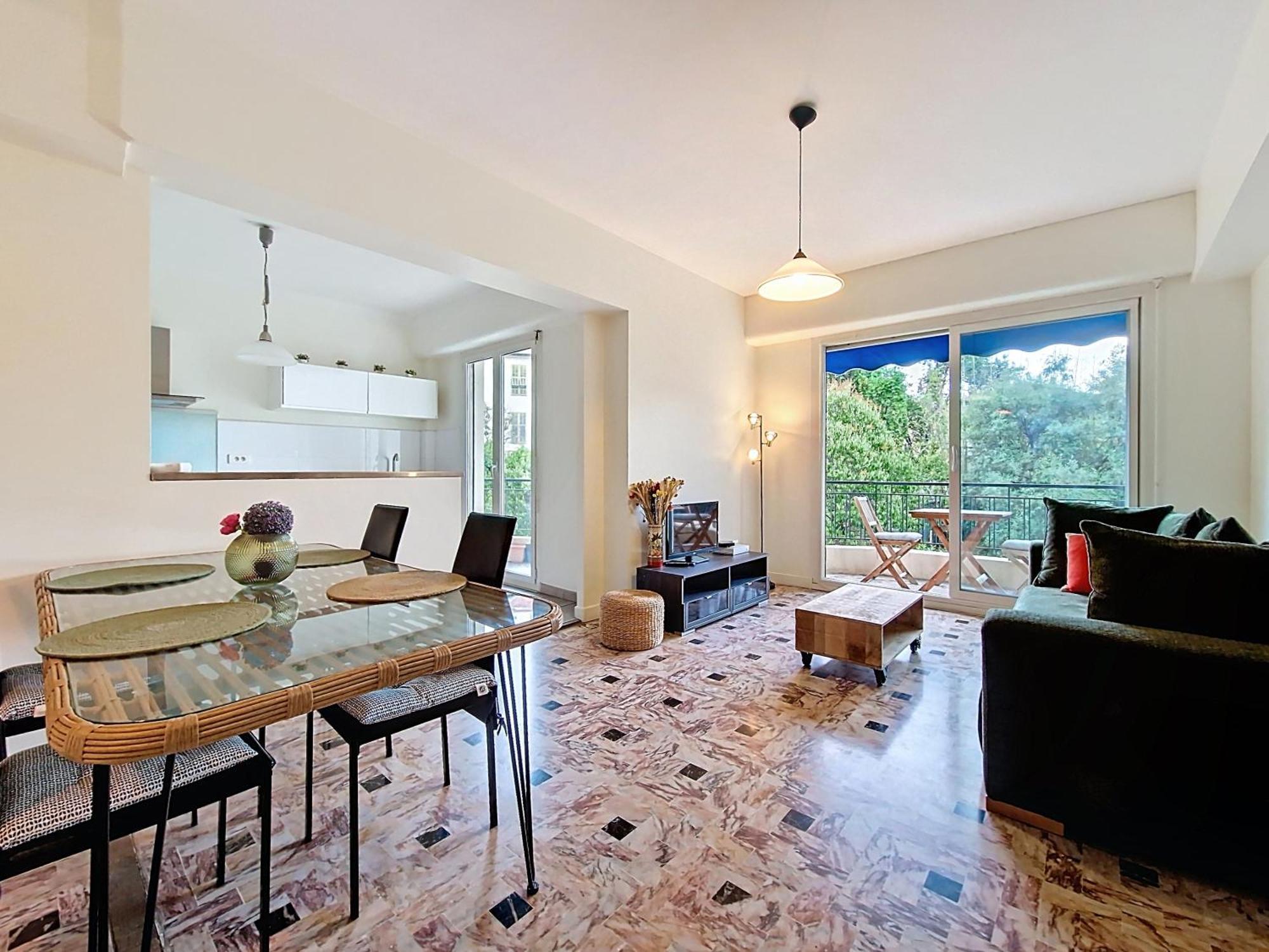 Nestor&jeeves - Solar - By Sea - Balcony Apartment