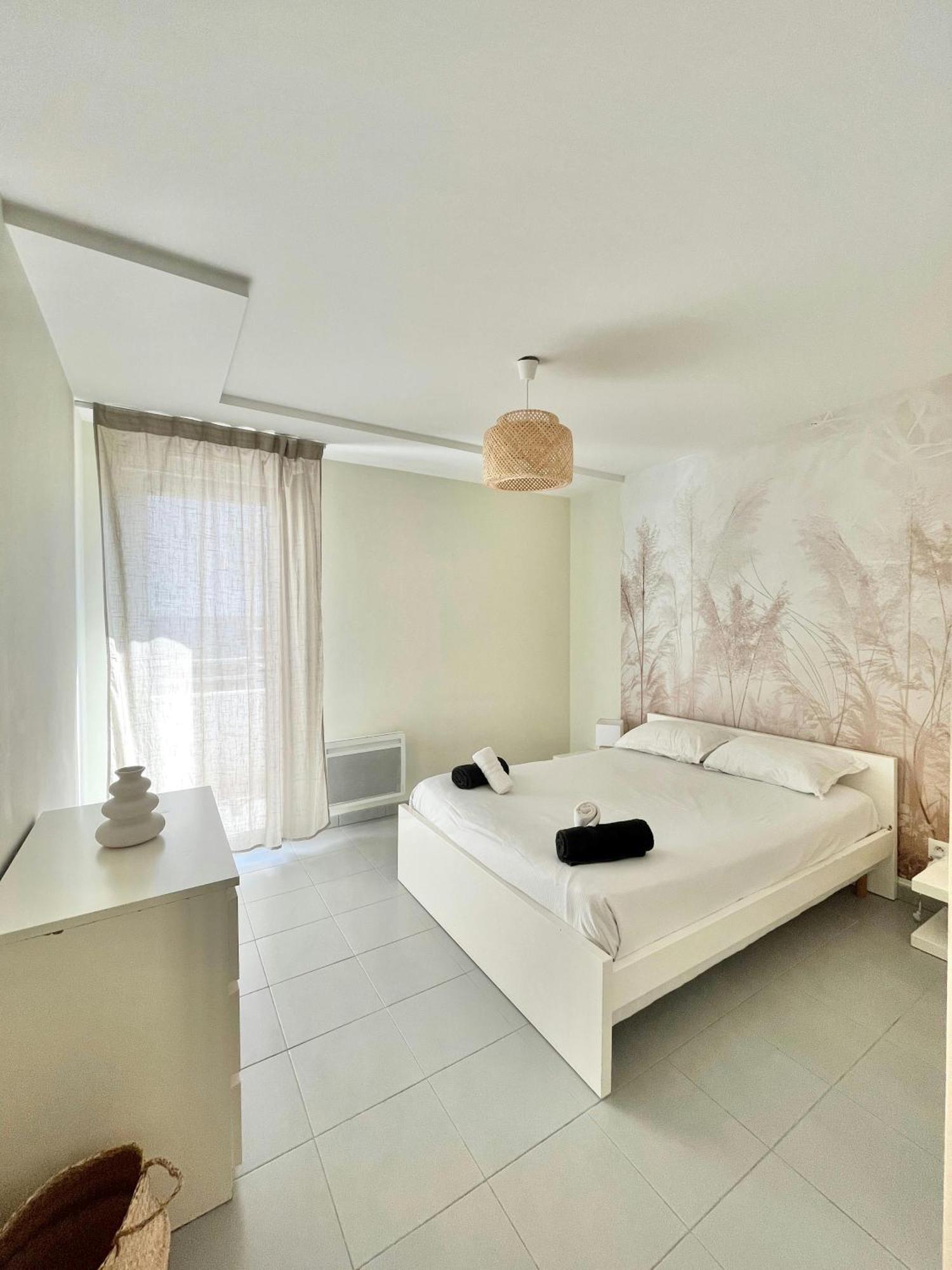 Apartment Le Vauban - Clime - Terrasse - Port -plages - Commerces