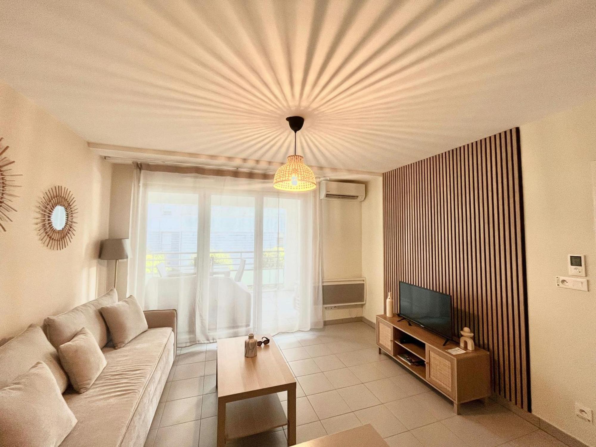 Apartment Le Vauban - Clime - Terrasse - Port -plages - Commerces