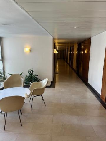 Et Ses Deux Piscines Apartment *