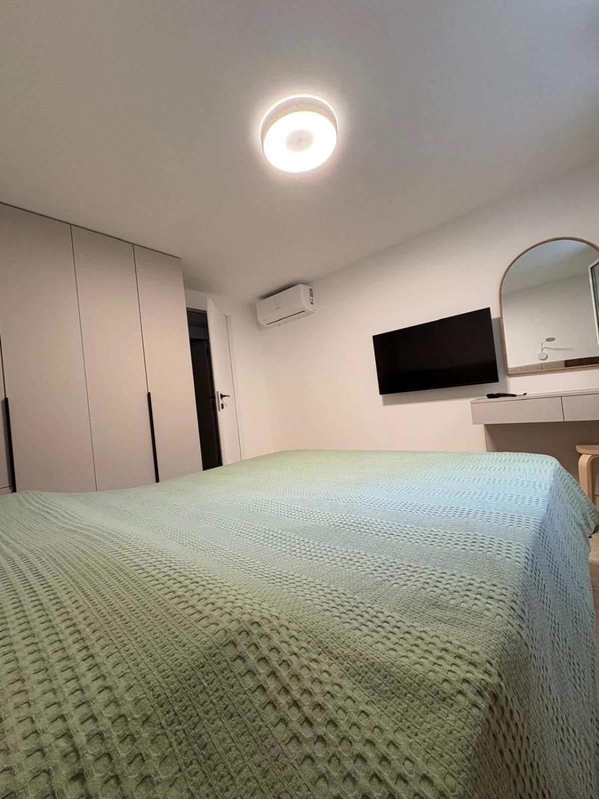 Apartment Neuf 3p- Proche & Aeroport *