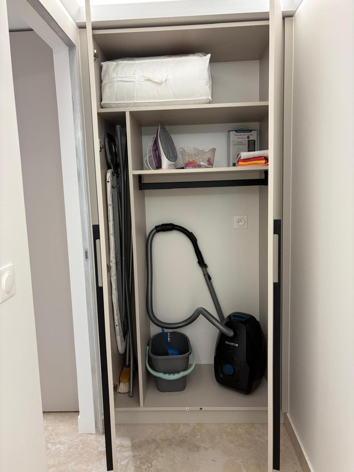 Neuf 3p- Proche & Aeroport *