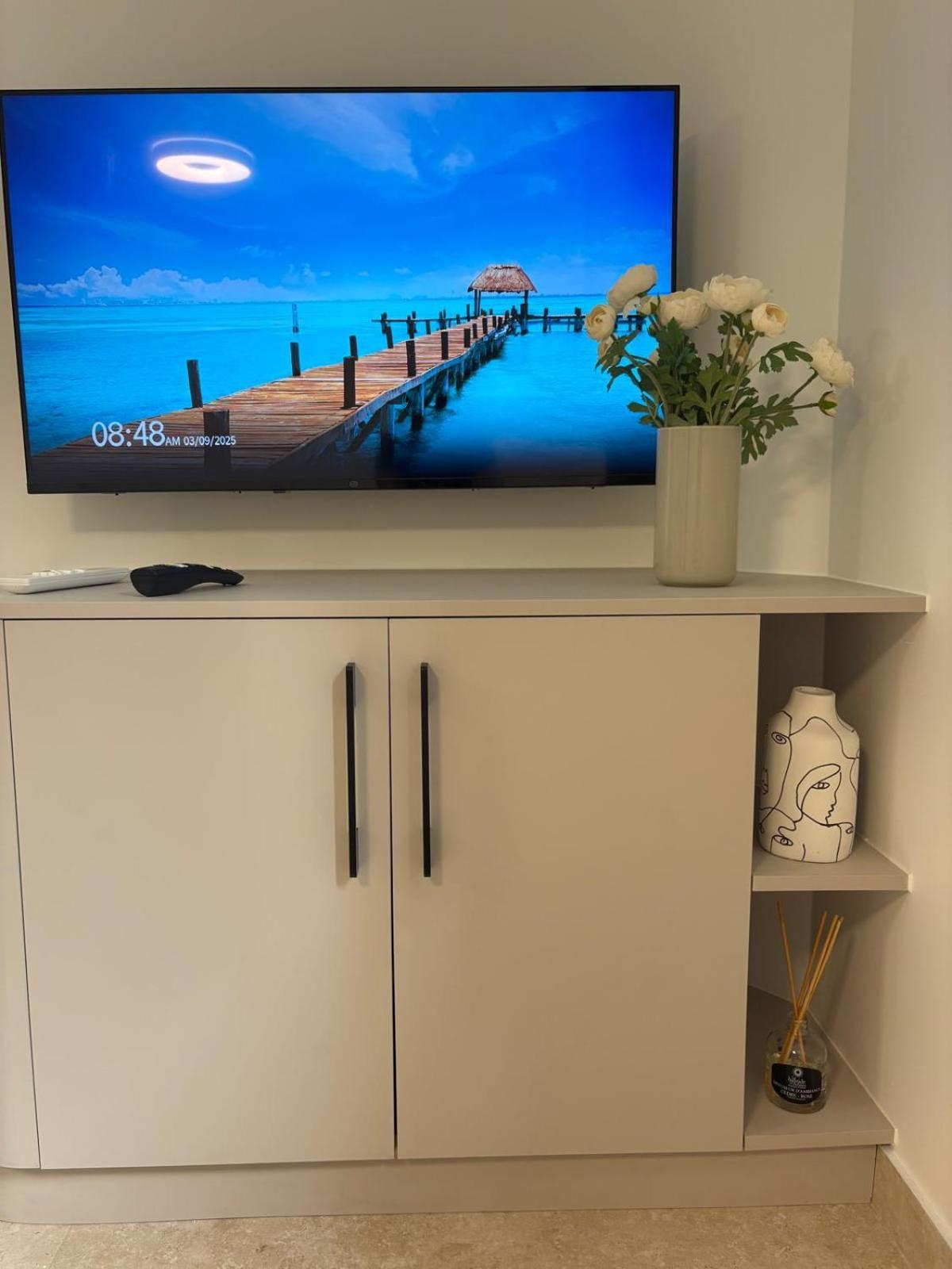 Neuf 3p- Proche & Aeroport *