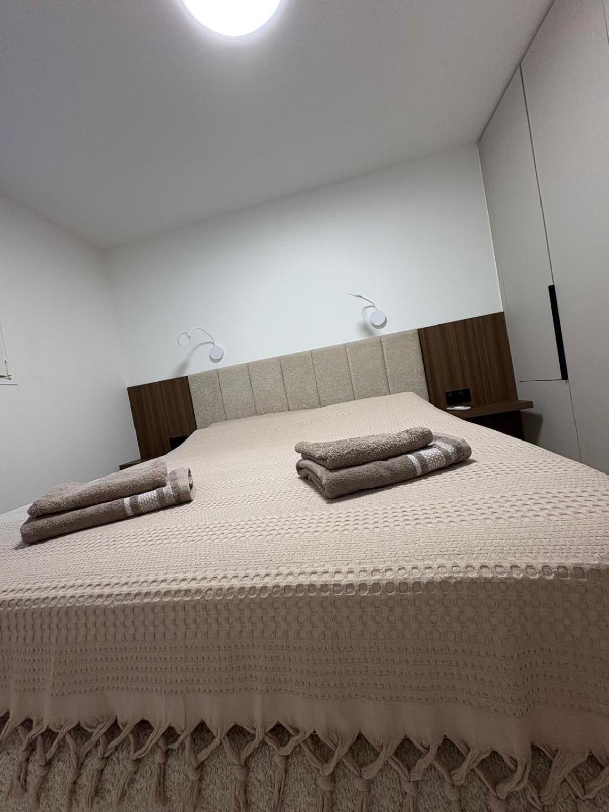 Apartment Neuf 3p- Proche & Aeroport