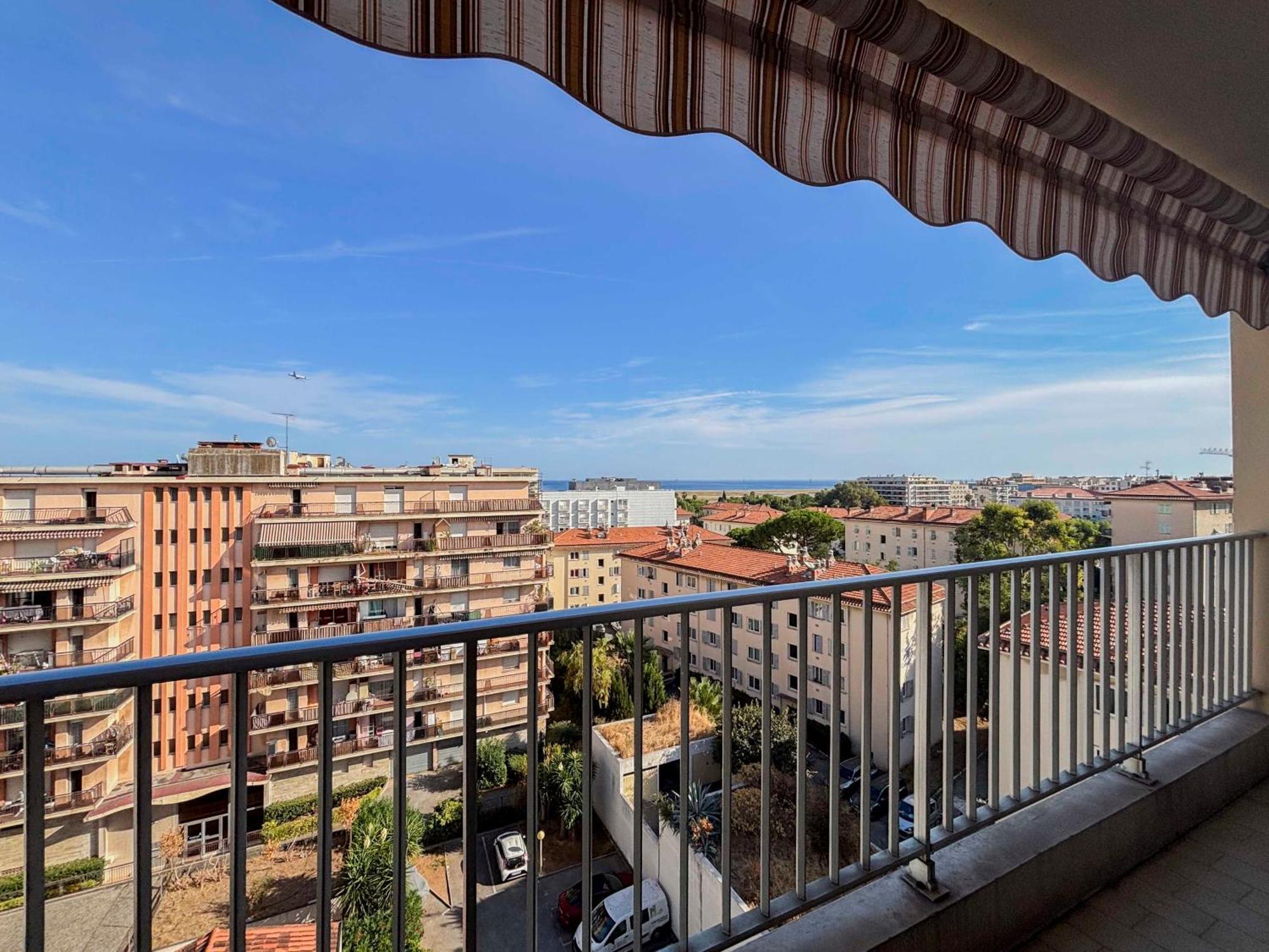 Apartment Douceur Azureenne - Wifi, Parking, Vue Mer, 4pers *