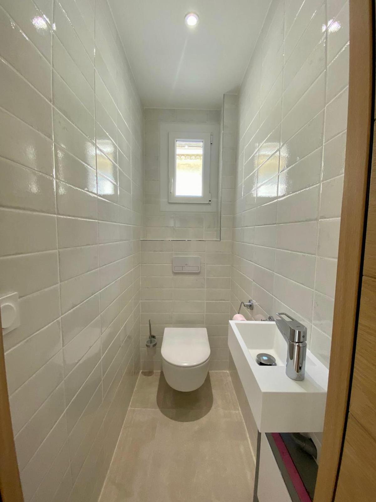 Panoramic View & Architectural Charm In Apartment Nice