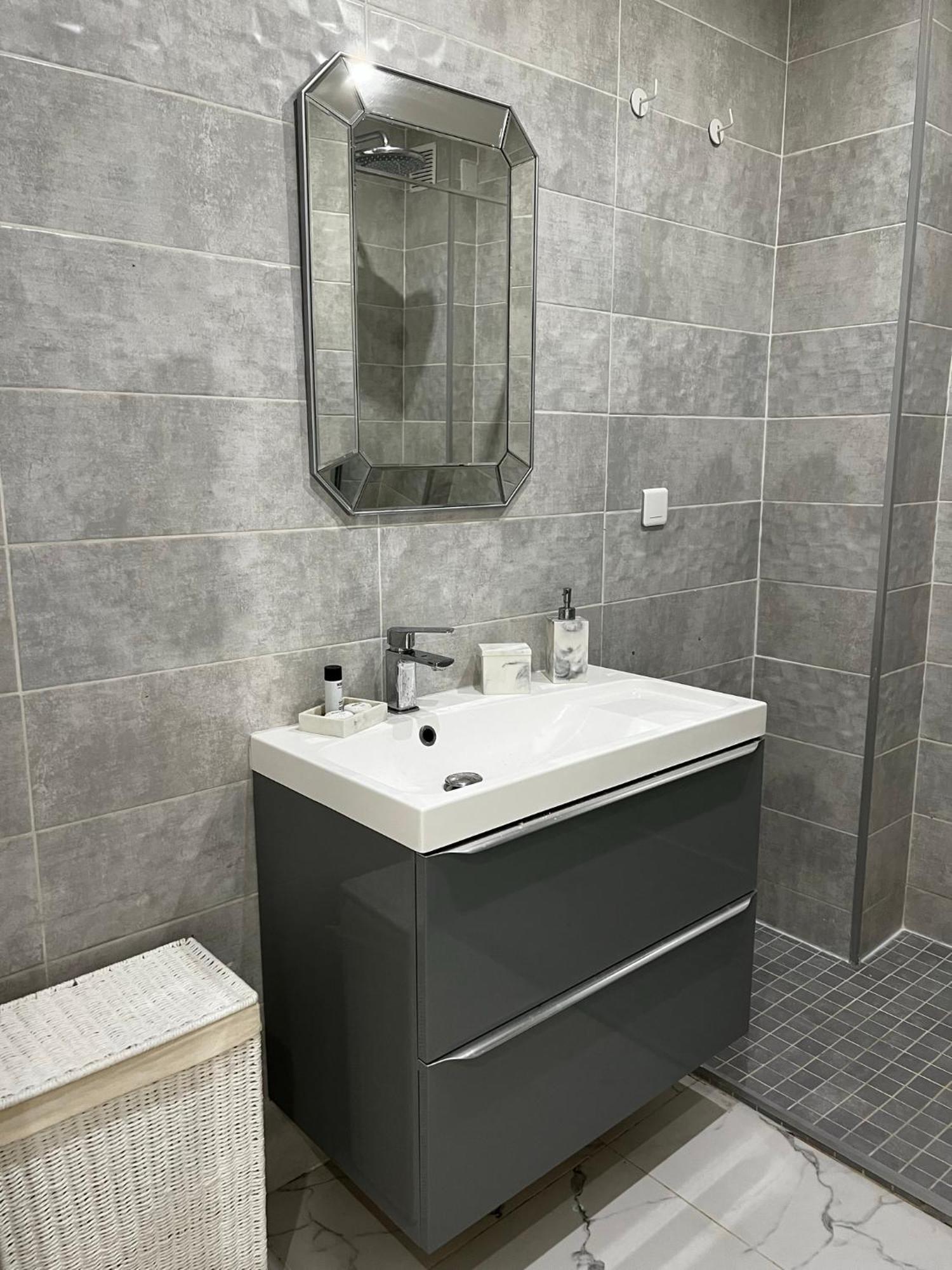 Nicois Au Coeur Du Triangle D'or Apartment