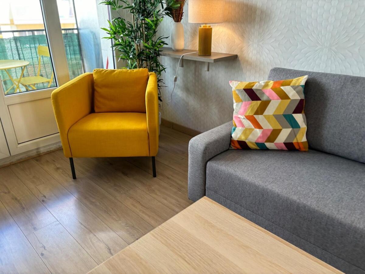 Apartment Bel Spacieux Avec Joli Balcon Arbore, Calme, Bien Situe, Centre Nice