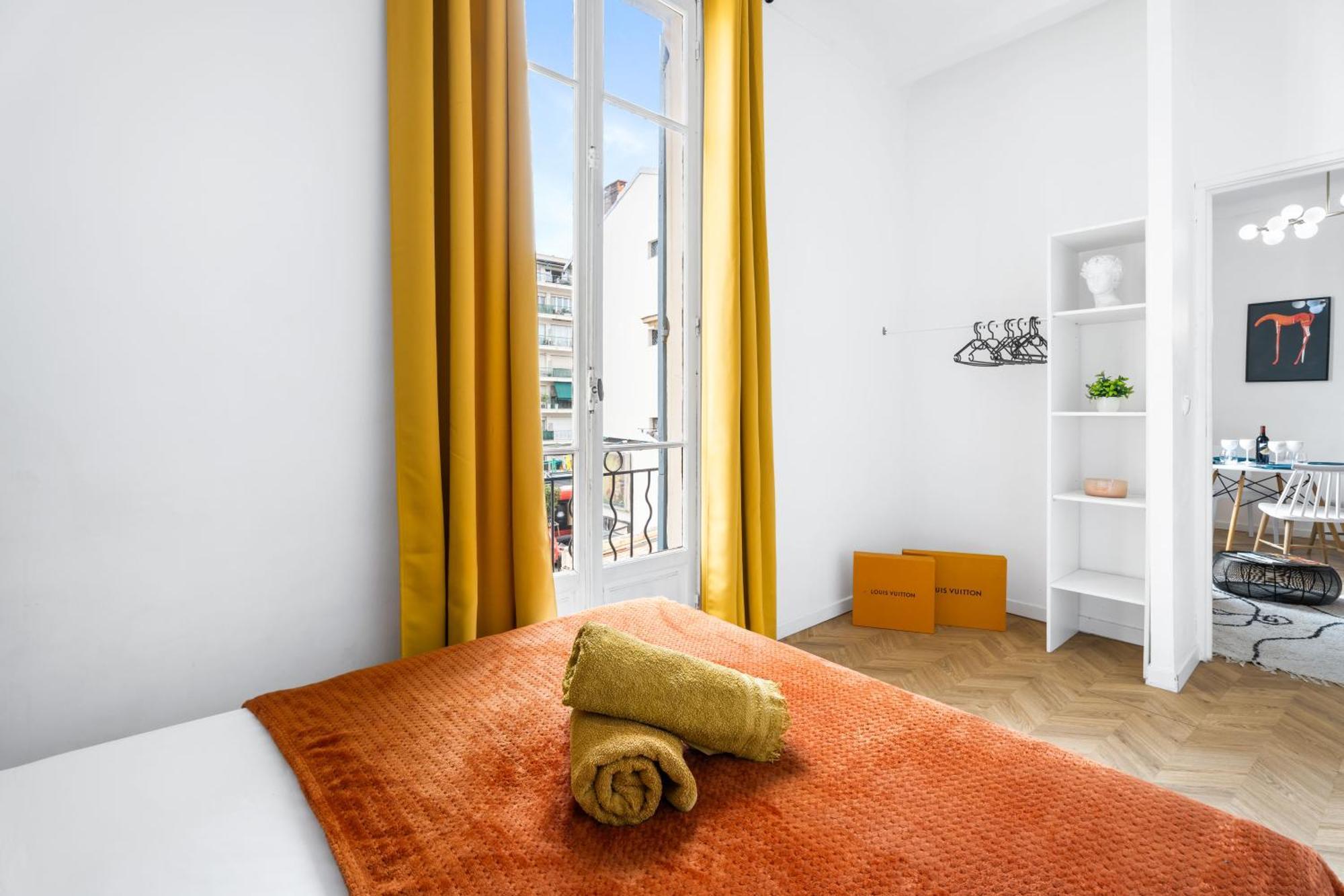 2 Steps From Sea - Air Conditioning - 2 Bedrooms - Kitchen - Wifi - Tramway Apartment Nice