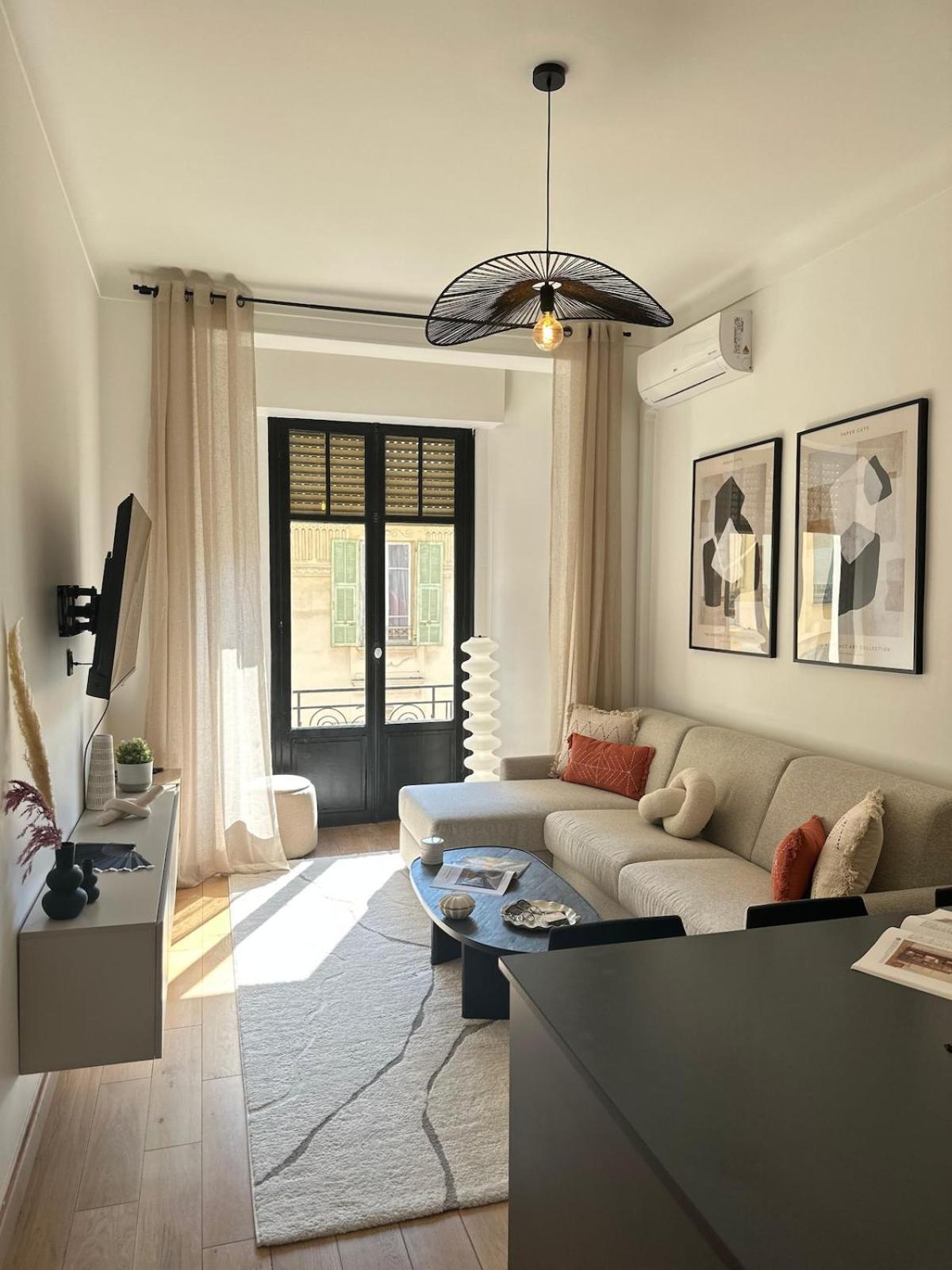 Chic Et Confort- Nice- 3 A 5 Personnes *