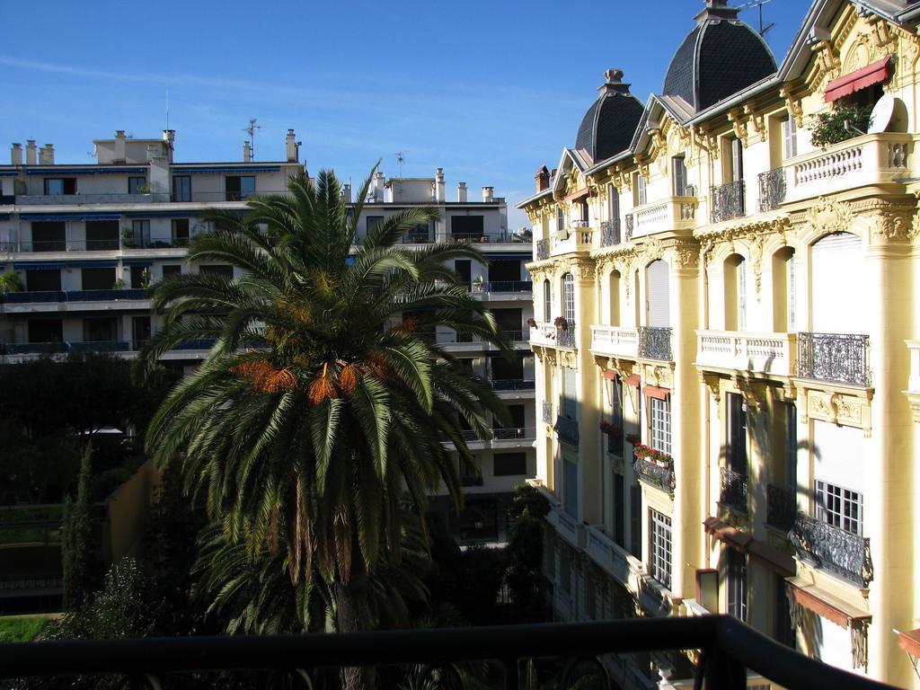Appartement In Rue Halevy Nice
