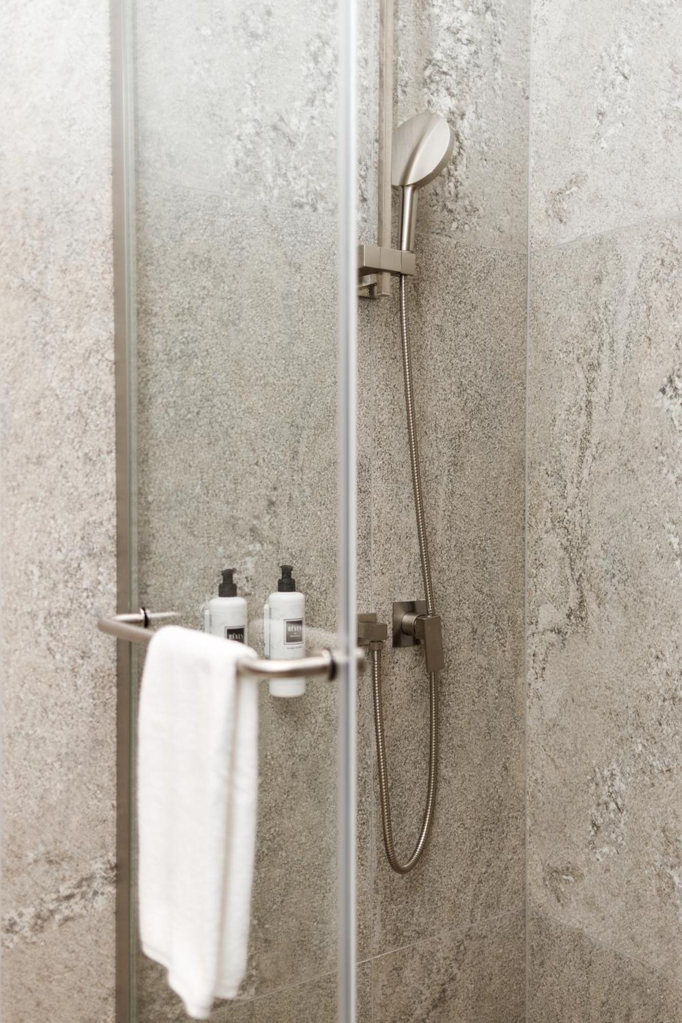 Notre Dame - Self Check-in Hotel