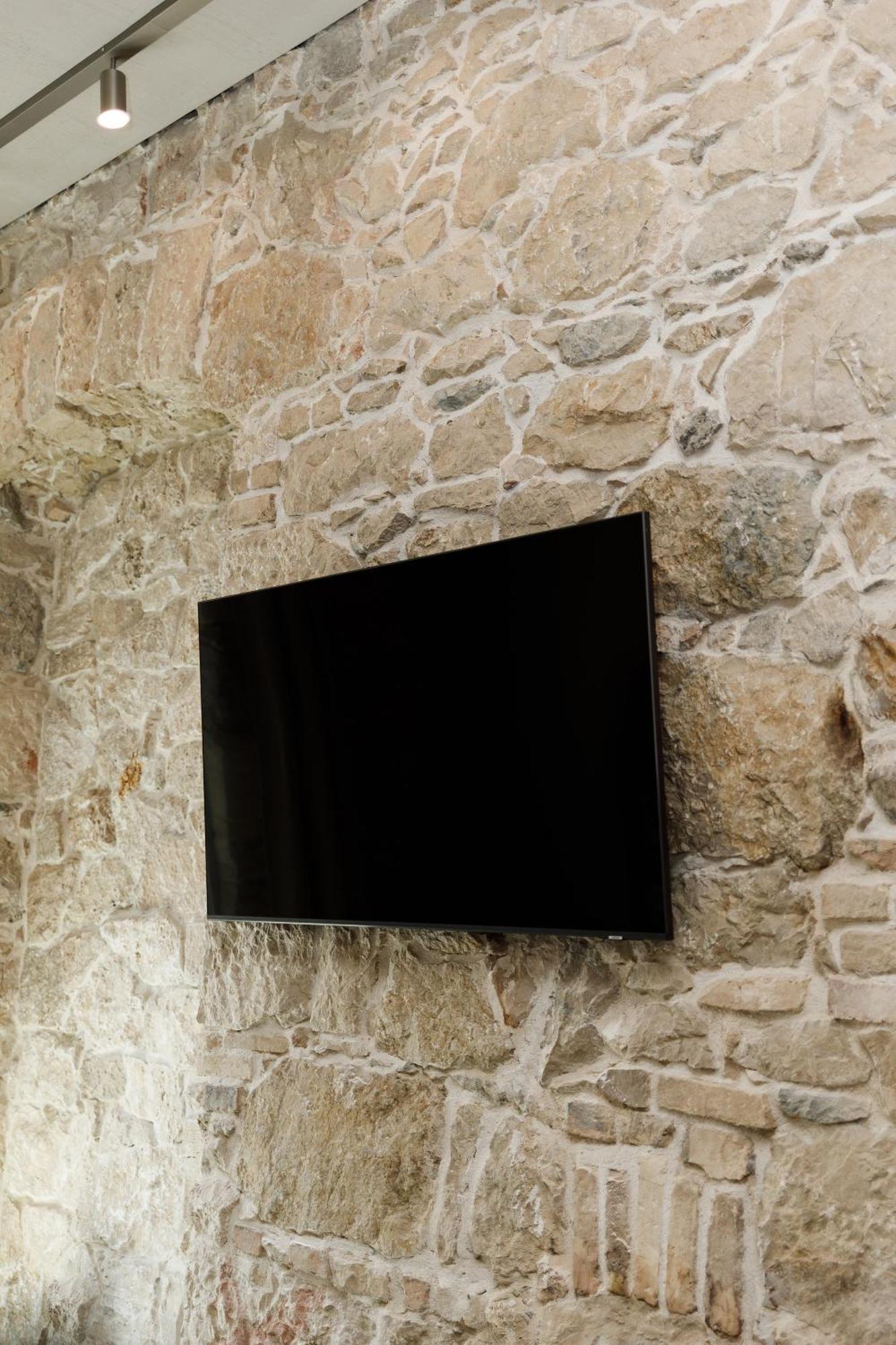 Notre Dame City Residence - Self Check-In