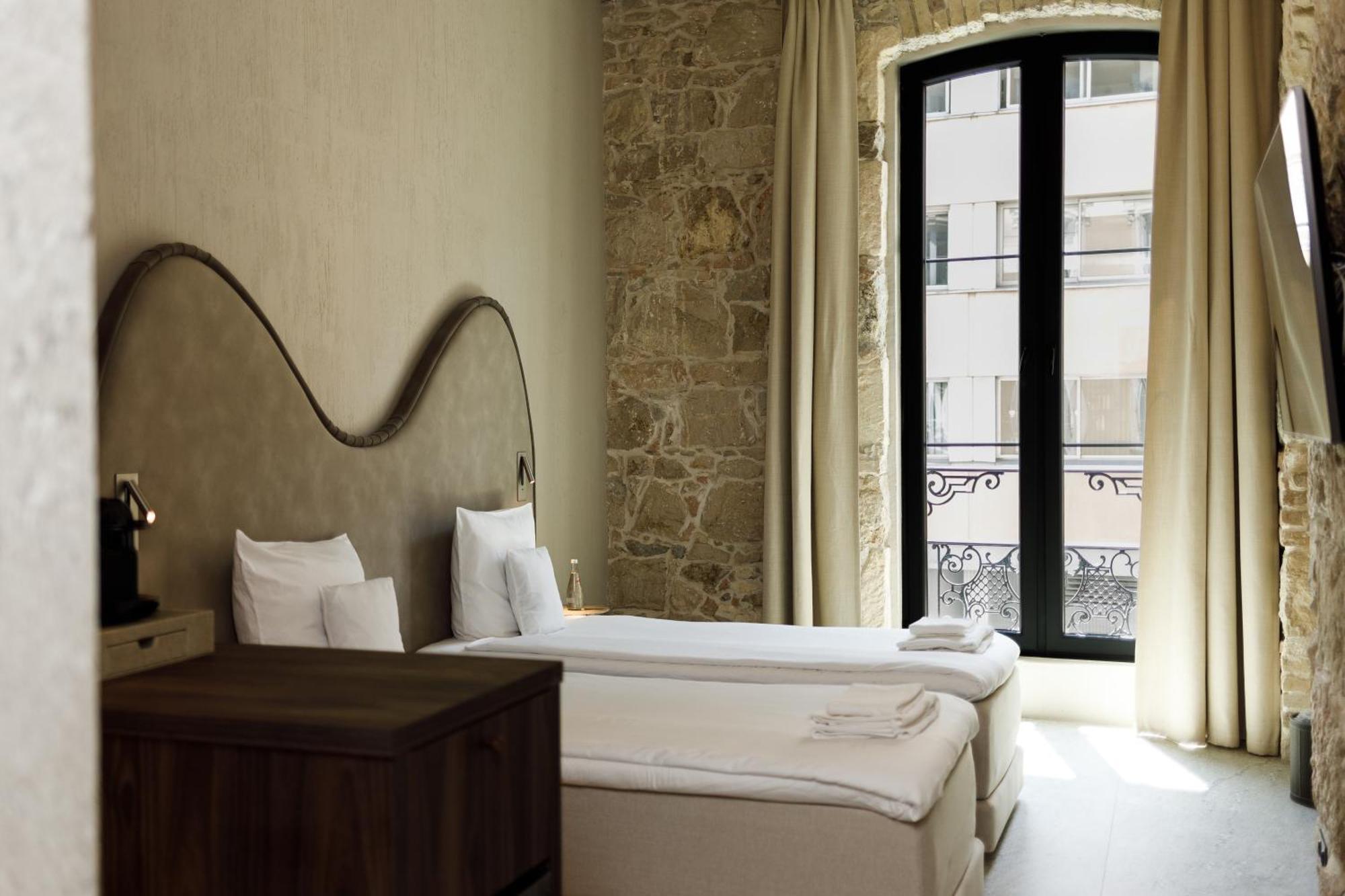 Notre Dame - Self Check-in