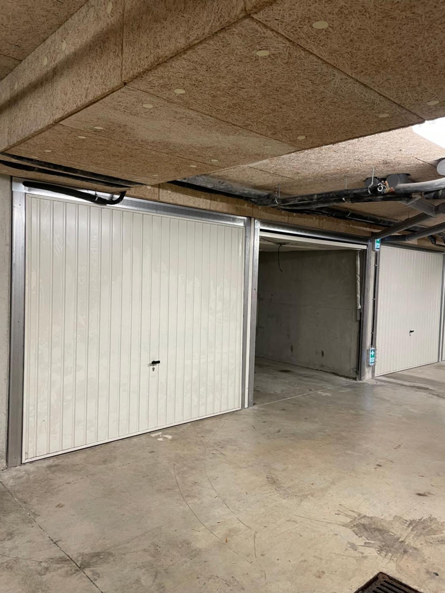 Modern Flat Apartment