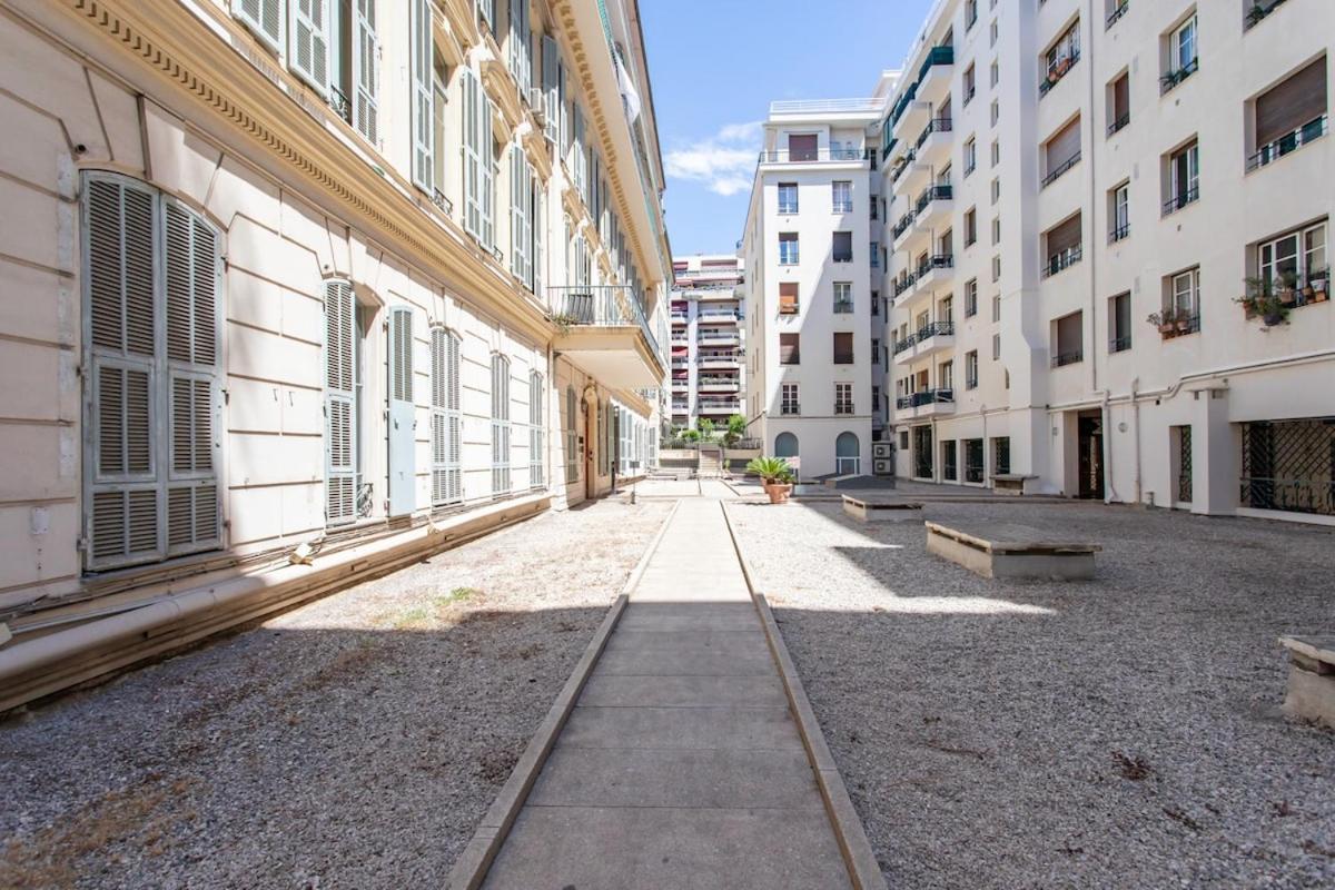 L4 Fayad 2bdr Des Postes Central, Massena Ac 2balconies Nice