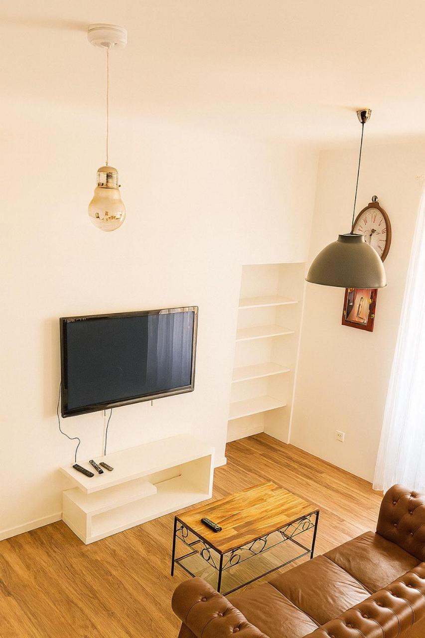 Duluxe Moderne, En Plein Centre-ville, Centre Apartment *