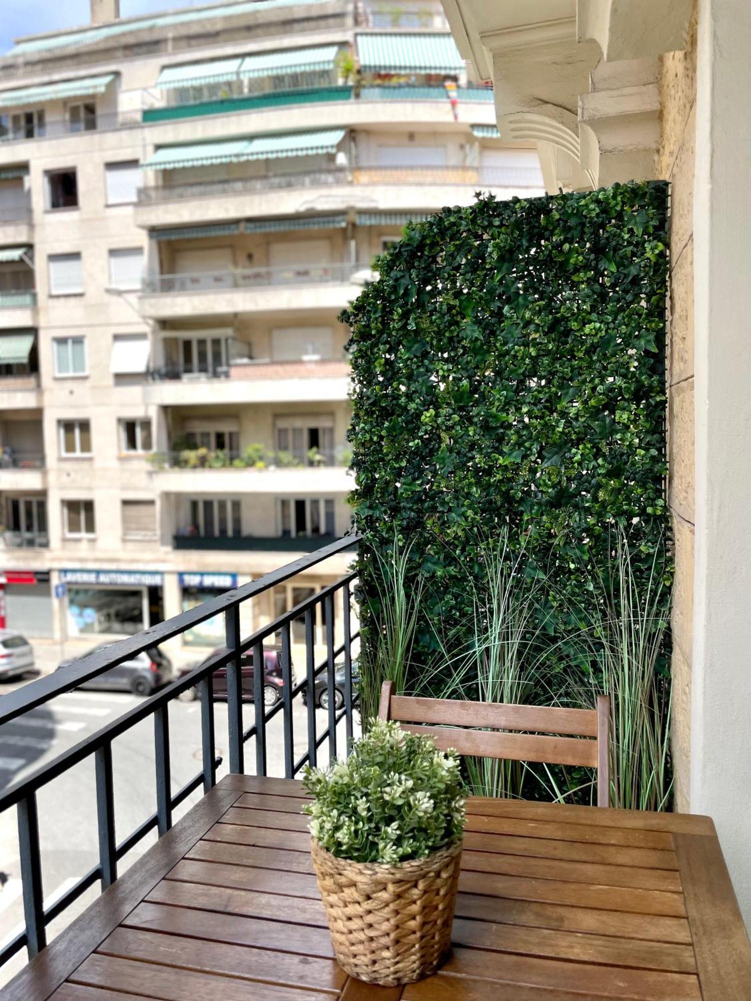 2 Pieces Avec Balcon Apartment
