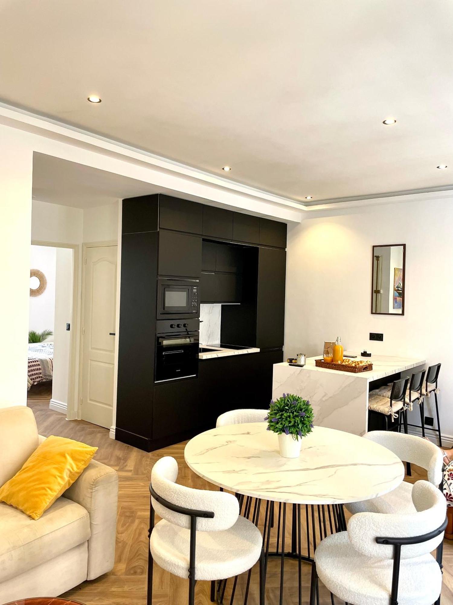 2 Pieces Avec Balcon