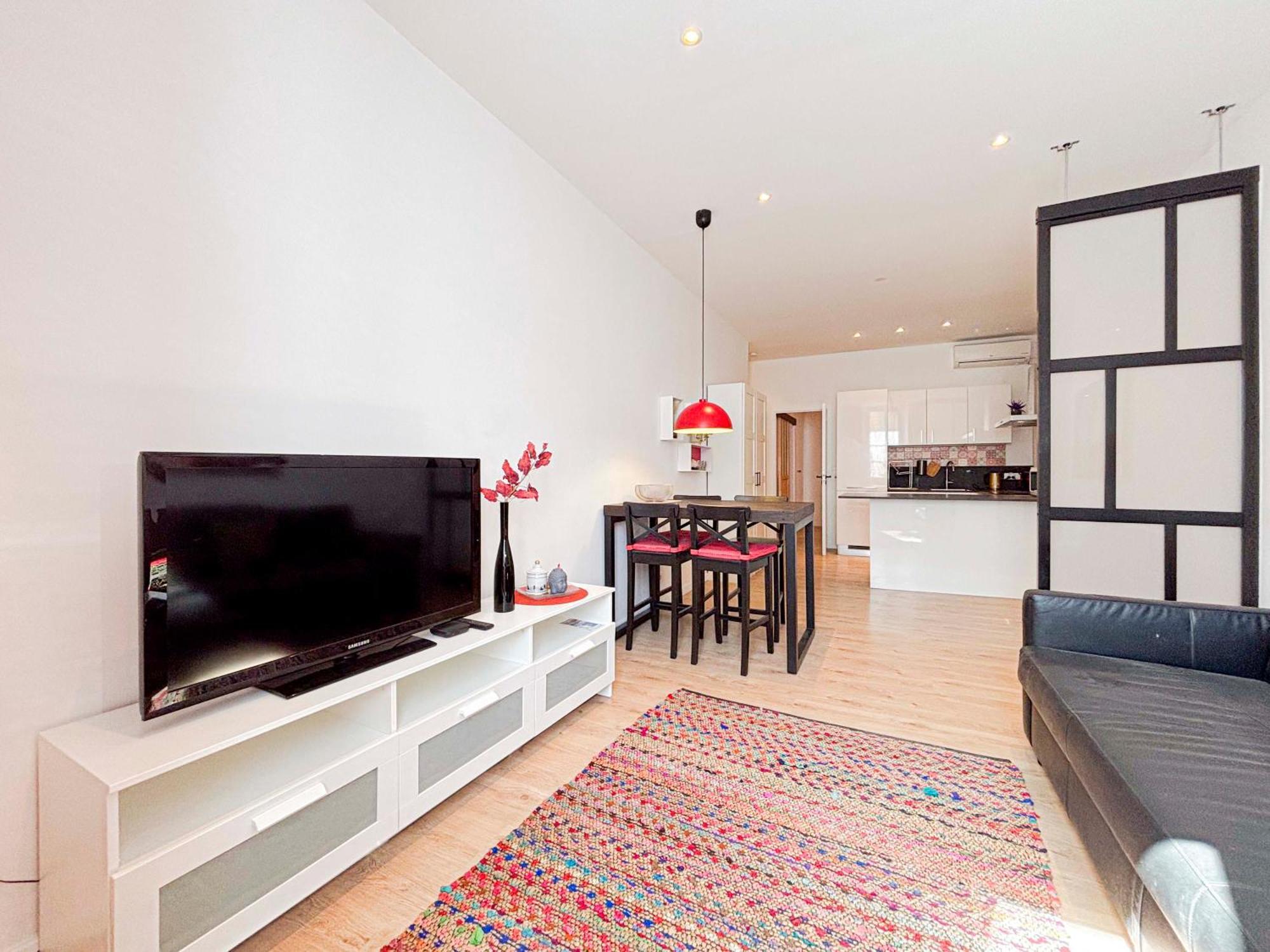 Stalingrad - Wifi, Ac, 4pers Apartment Nice