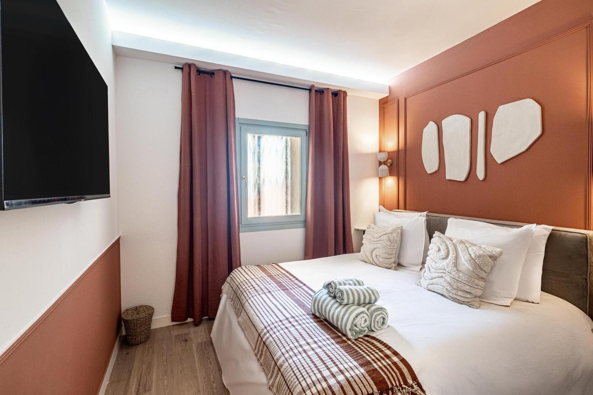 Exceptional Location, 2br Right On Place Massena, Newly Renovated *