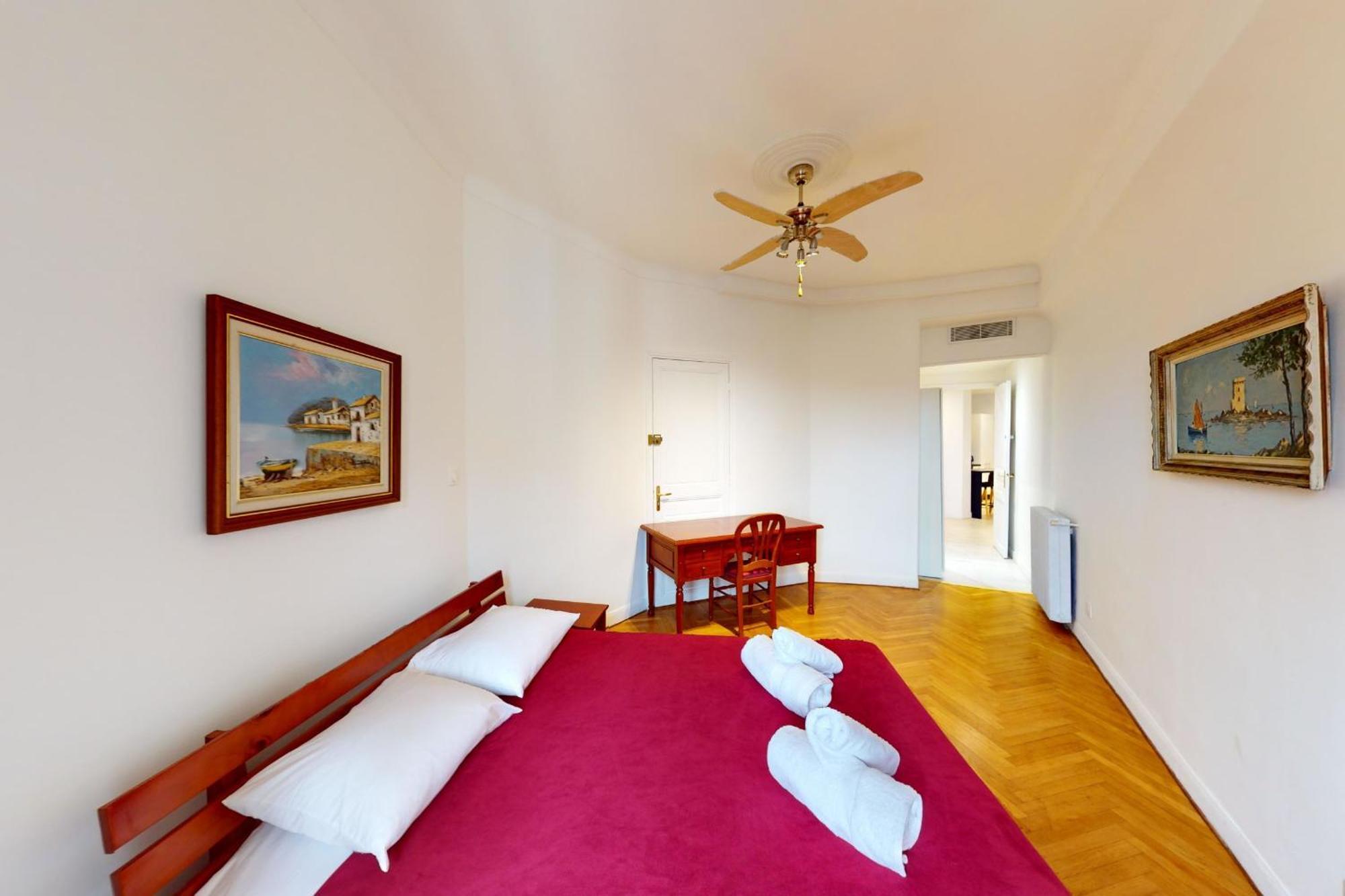 Bright Air-conditioned Flat In The Centre * Nice