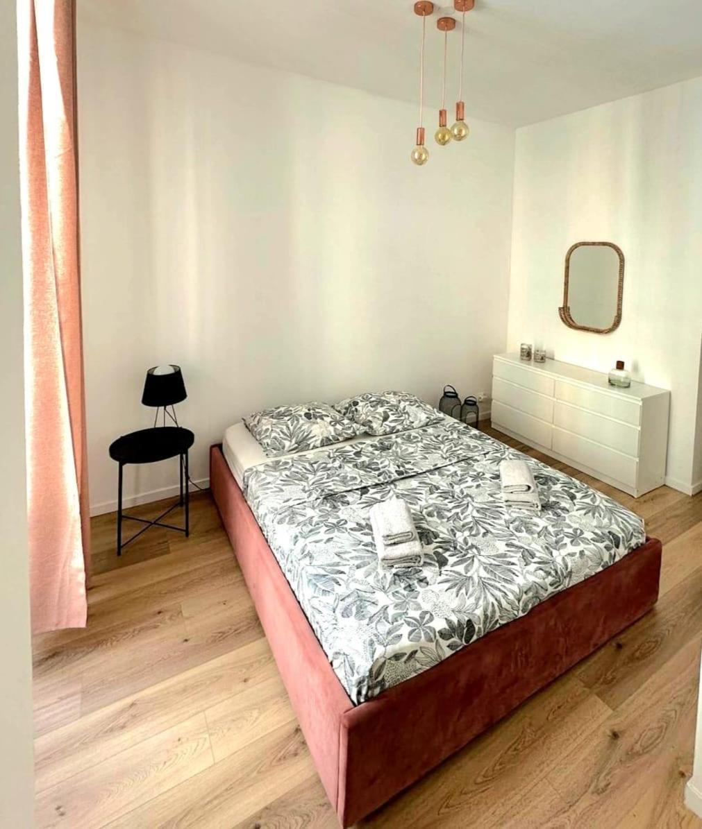 Heart Of Beautiful 3 Bedrooms Nice