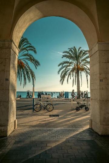 Spacious 3 Close To Tram And Amenities