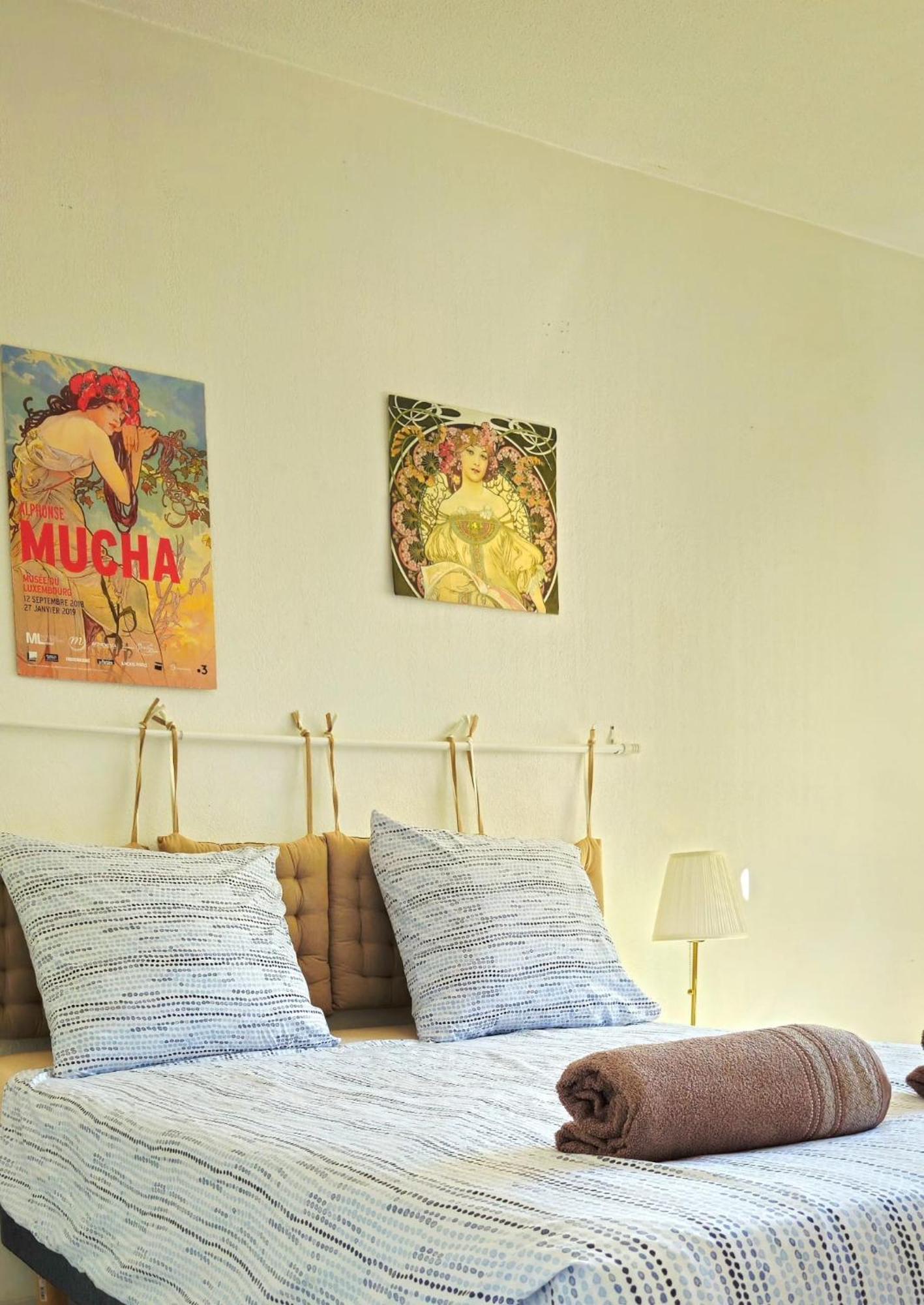 Apartment Spacious 3 Close To Tram And Amenities