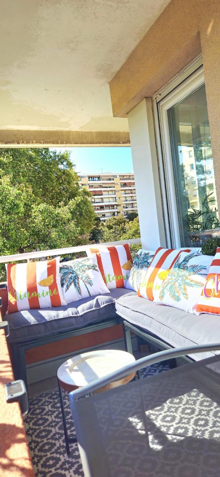 Apartment Spacious 3 Close To Tram And Amenities *