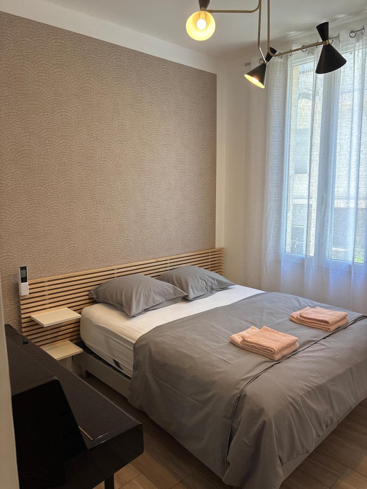 Apartment Renovated F3 Parking Clim Mont Boron Nice