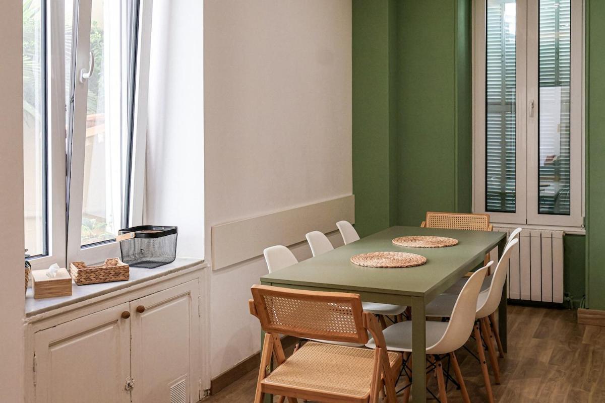 Close To Sea Center 130m2 * Nice