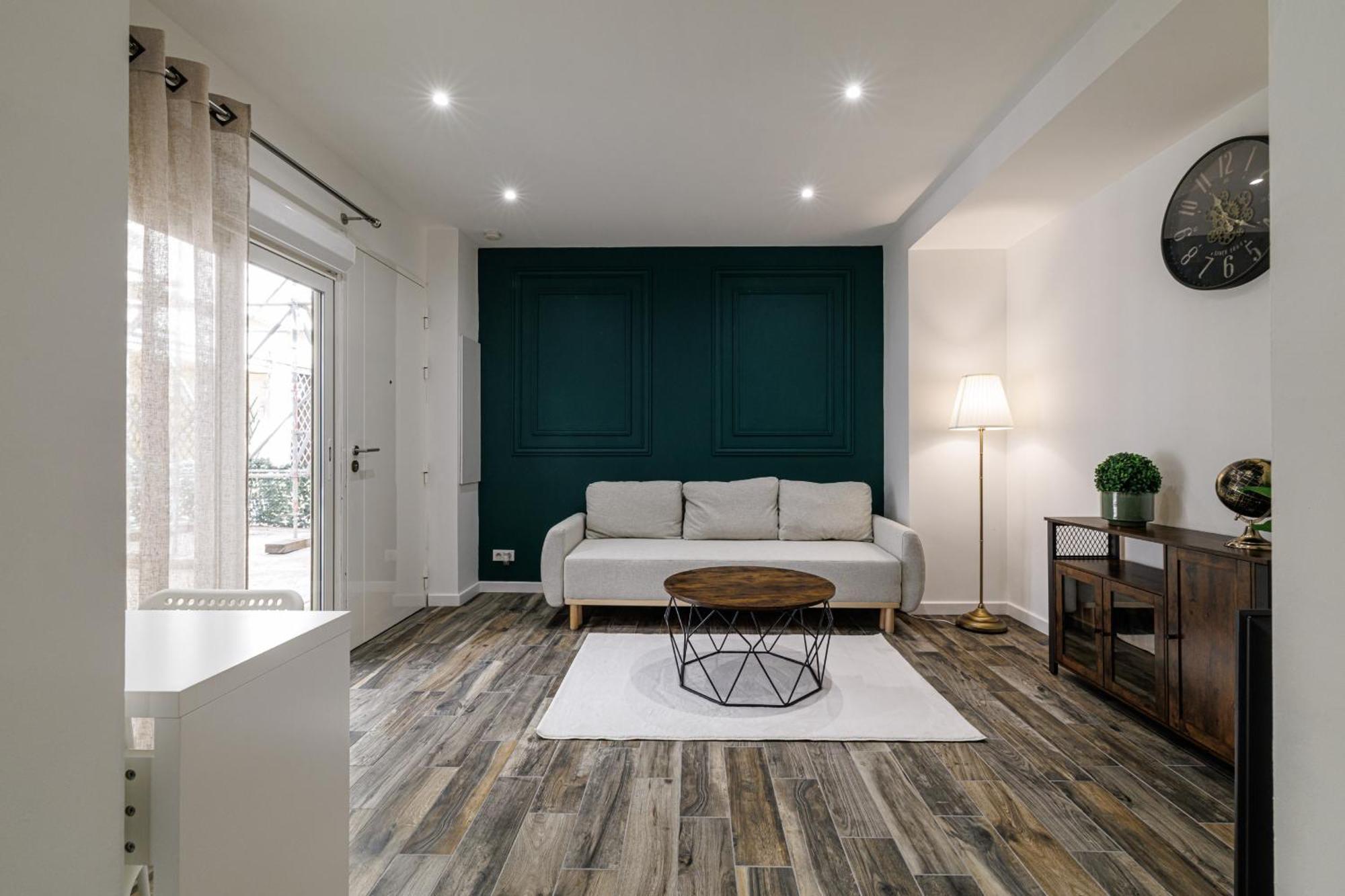 Ultra Rue Massena 1 Bdr Apartment