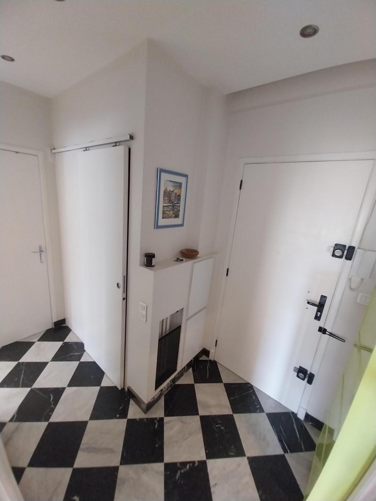 Modern Nice, Proche Gare Riquier * Nice