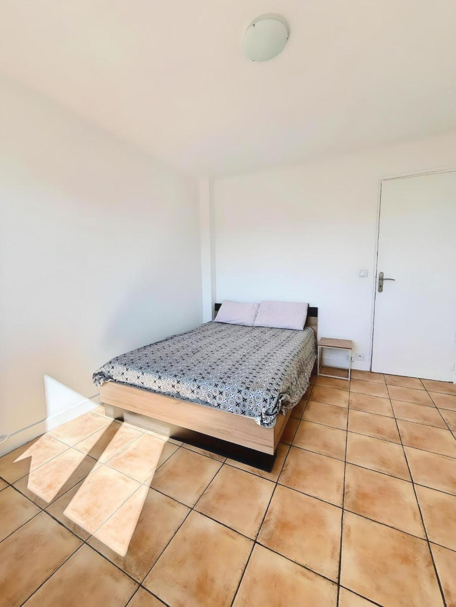 New - Spacieux T2 Proche - Tram Apartment