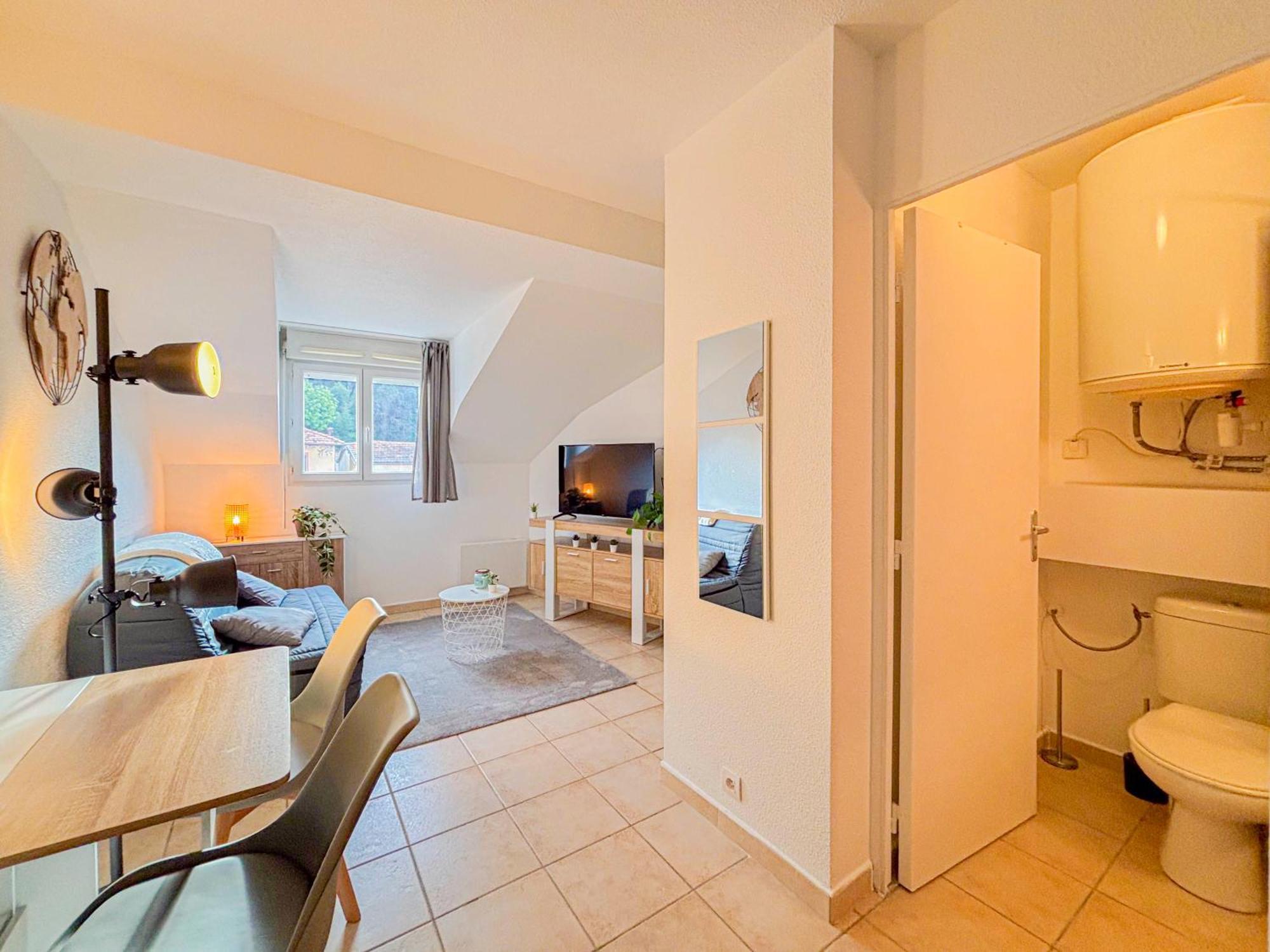 Etudiants Port - Riquier- Wifi, 2 Pers Appartement