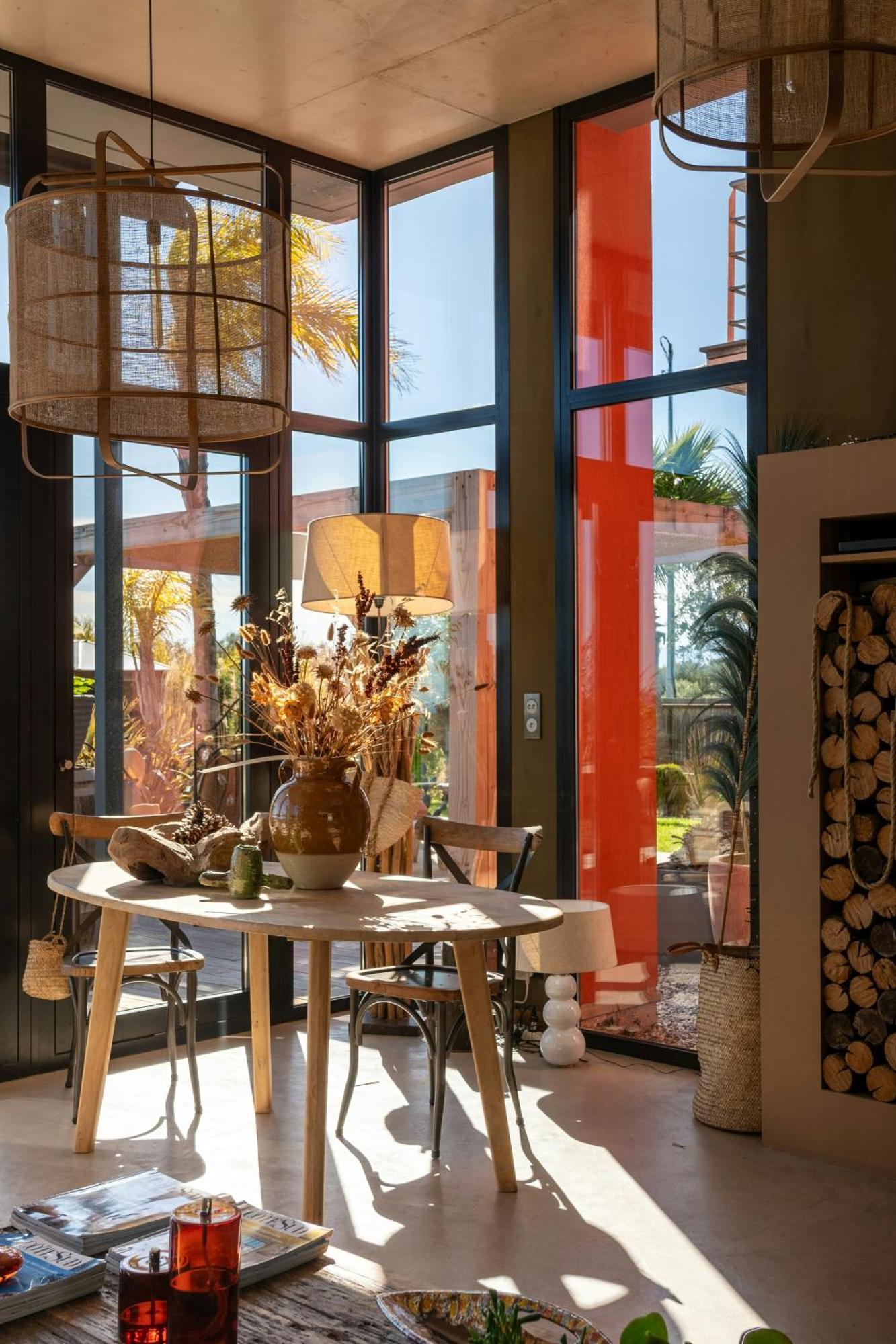 Contemporary With Views Of Cap D'antibes Nice