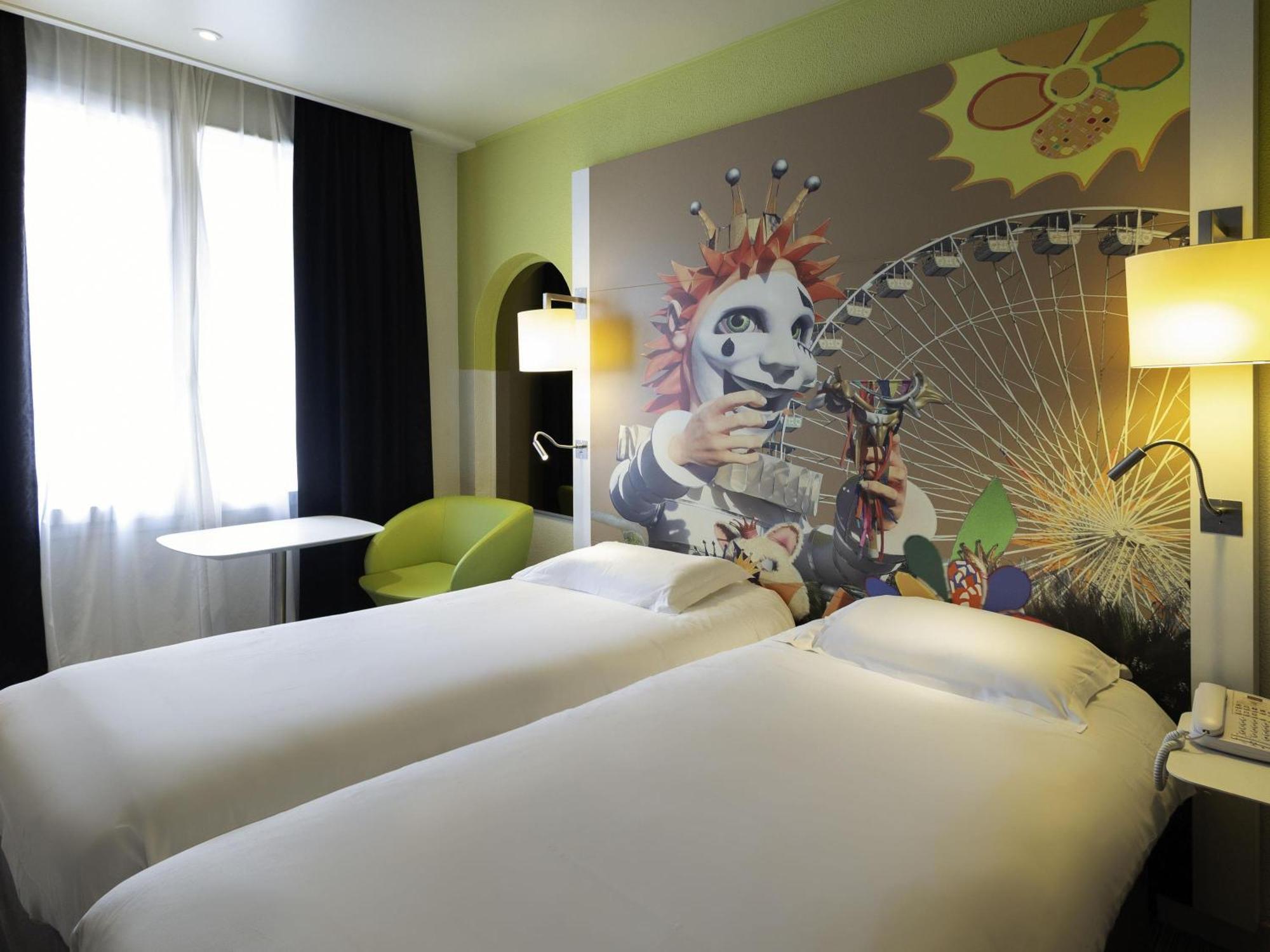 Mercure Centre Grimaldi Hotel 4*