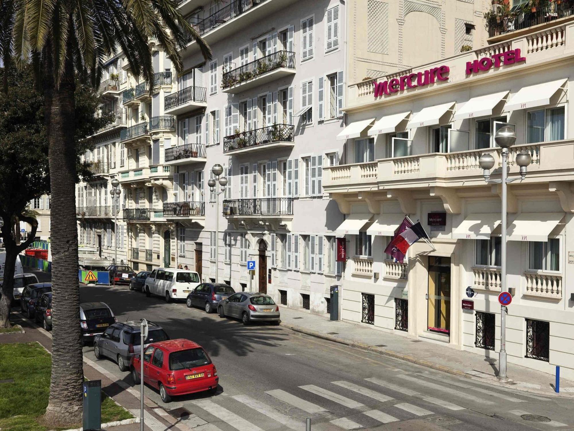 Hotel Mercure Marche Aux Fleurs 4*