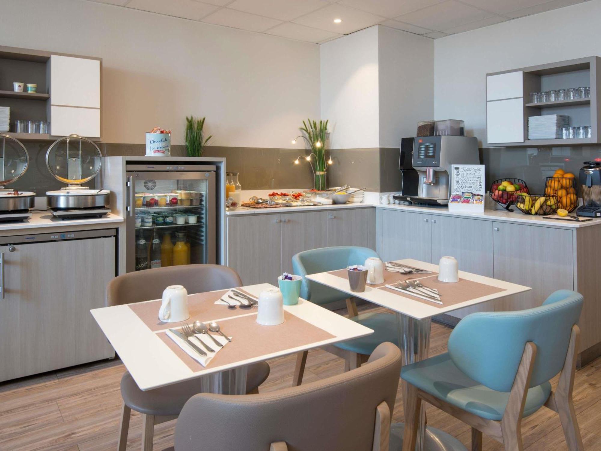 Mercure Marche Aux Fleurs Hotel 4*