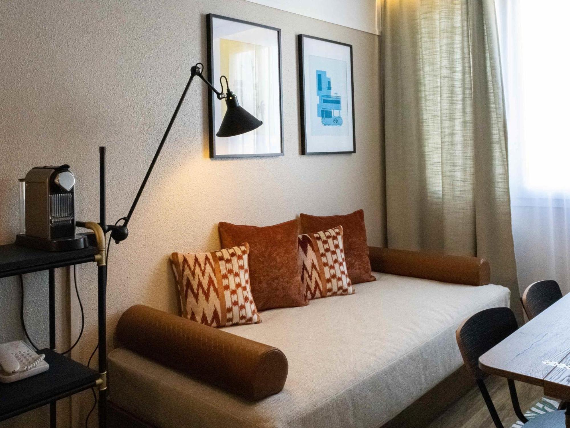 Novotel Airport Hotel 4*