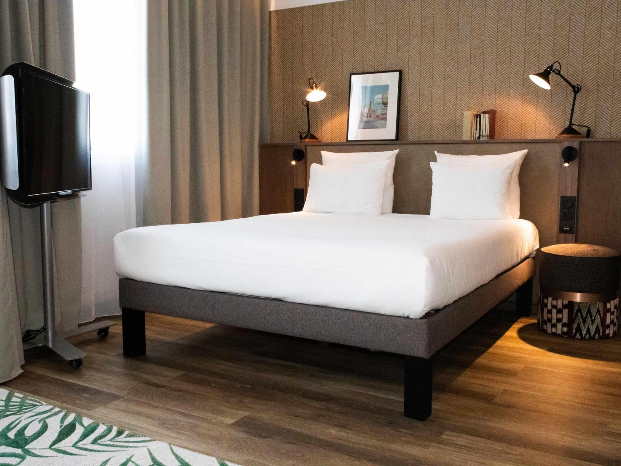 Novotel Airport