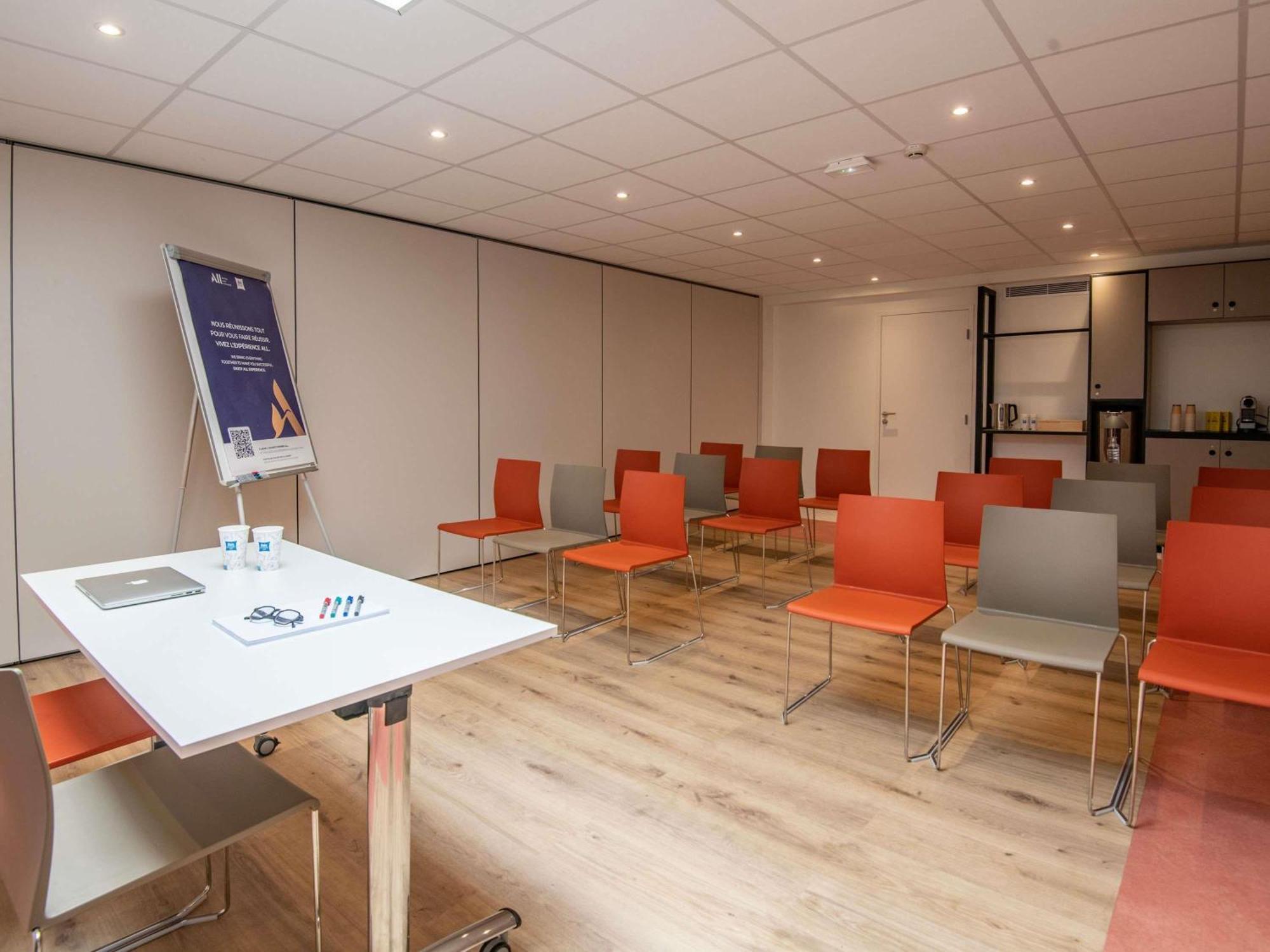 Ibis Budget Californie Lenval 2* Nice