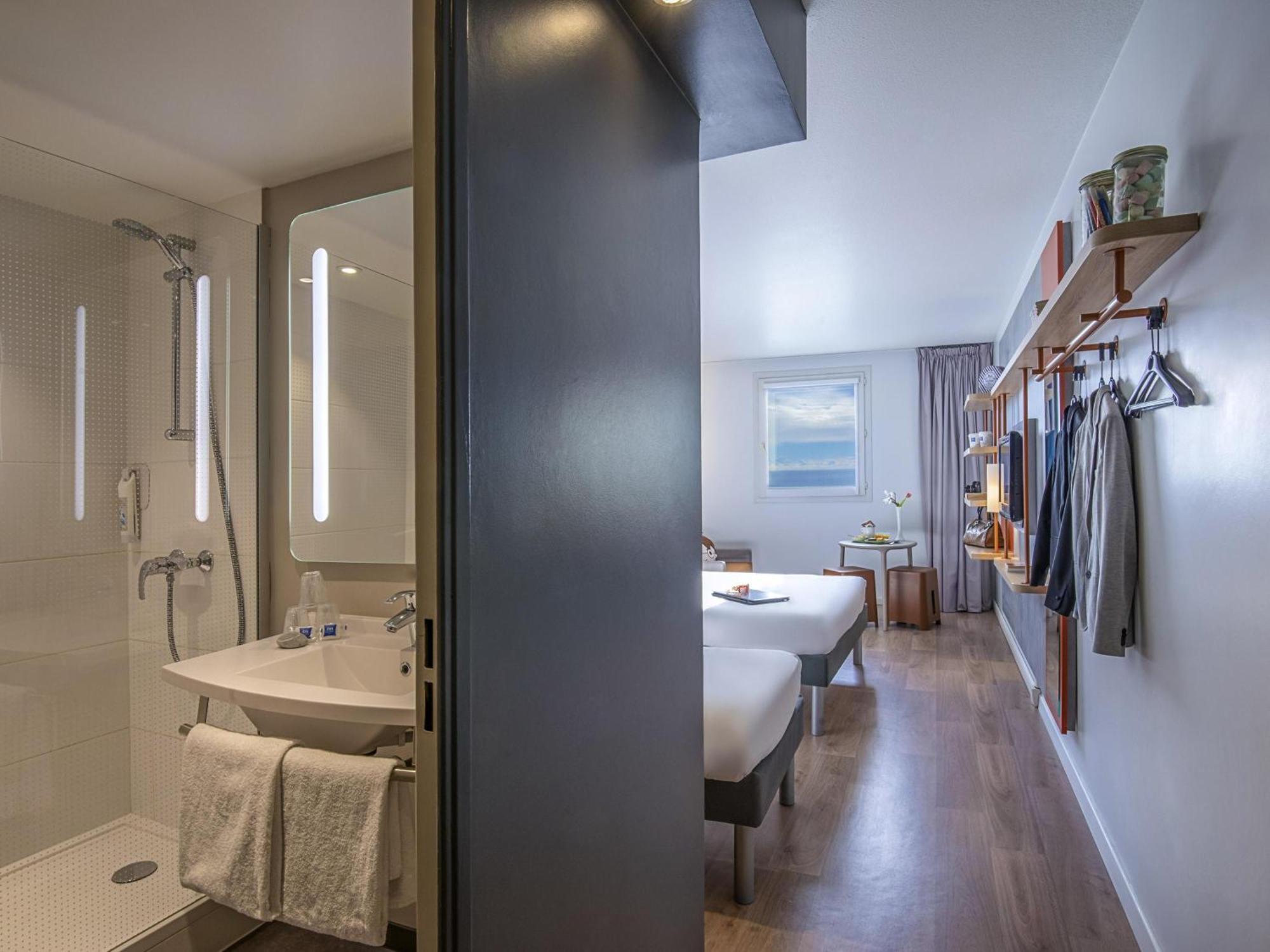 Ibis Budget Californie Lenval Hotel 2*