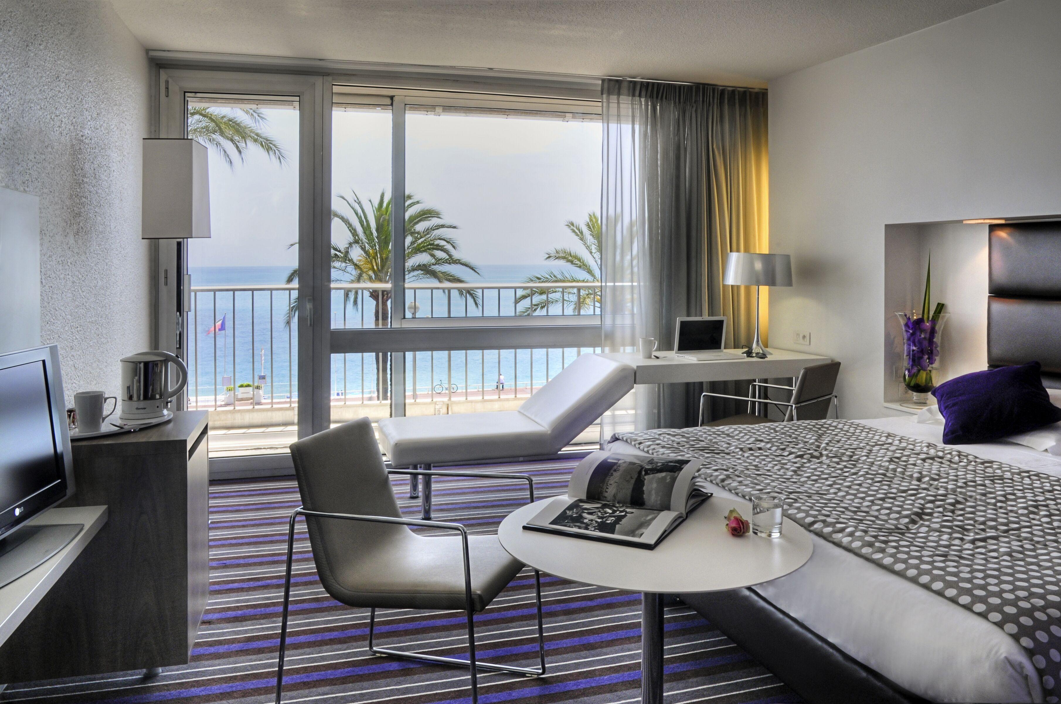 Hotel Mercure Promenade Des 4*