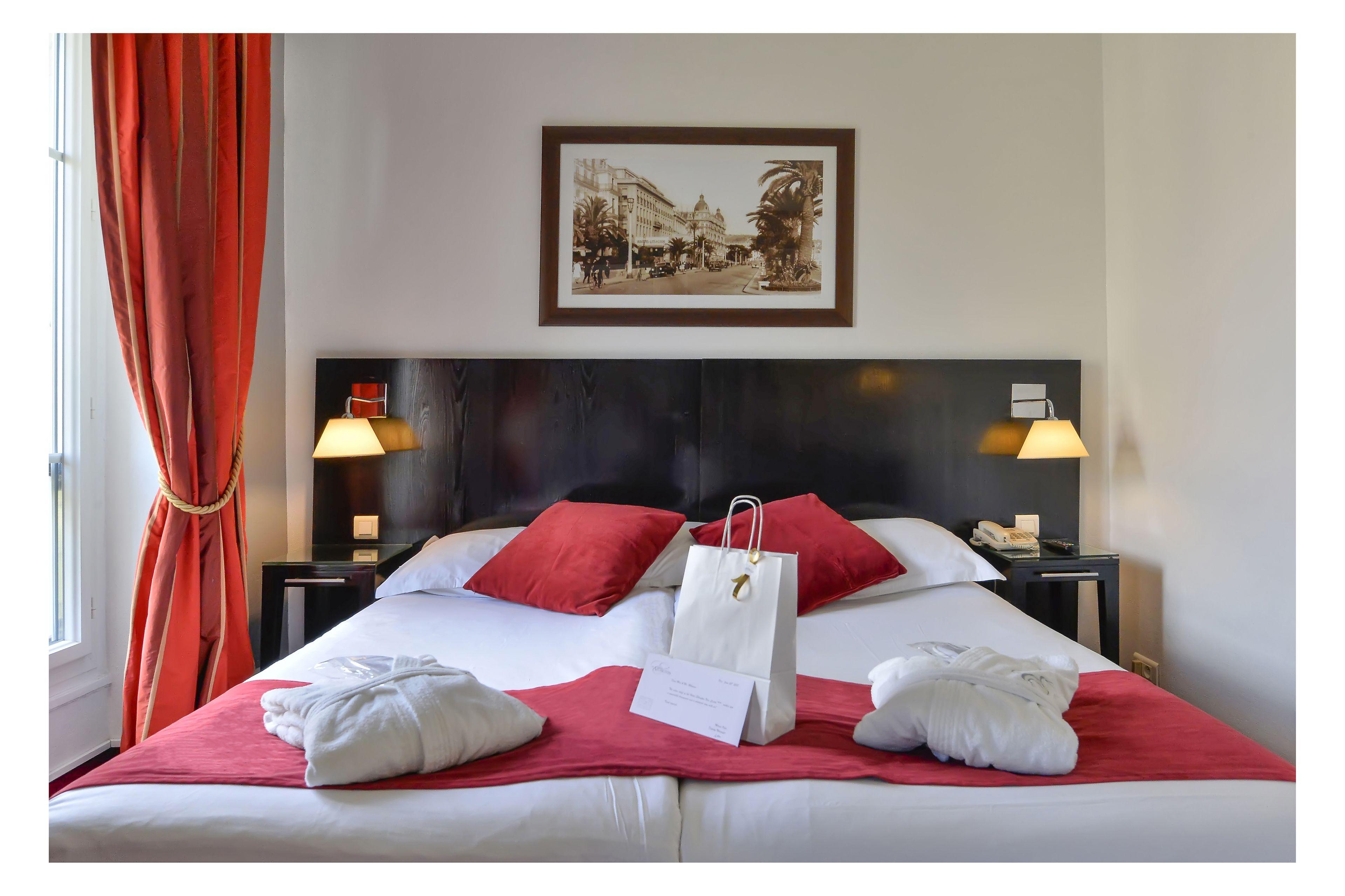 Apollinaire Hotel 4*