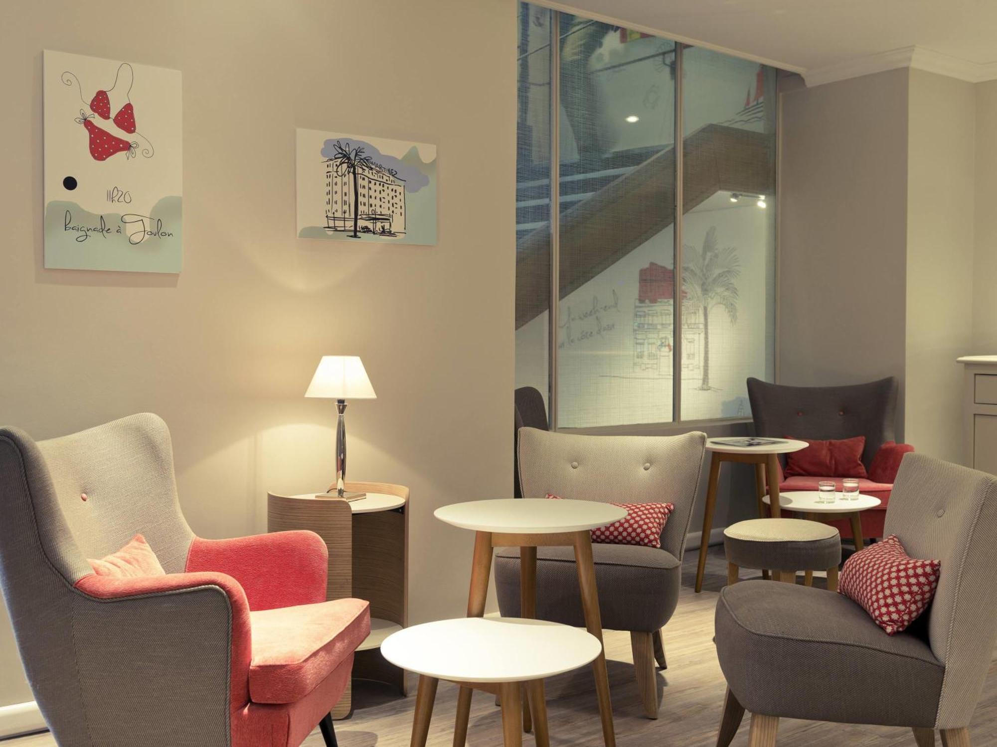 Mercure Marche Aux Fleurs Hotel 4*